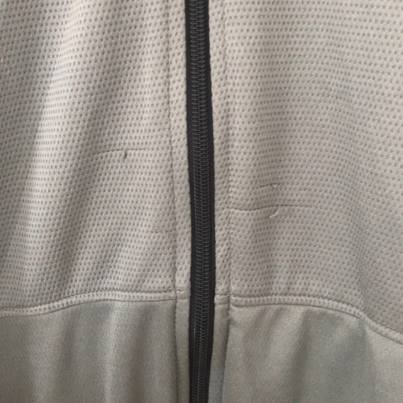 NIKE Dri-Fit Men’s Grey Full Zip Training Jacket - Picture 4 of 4
